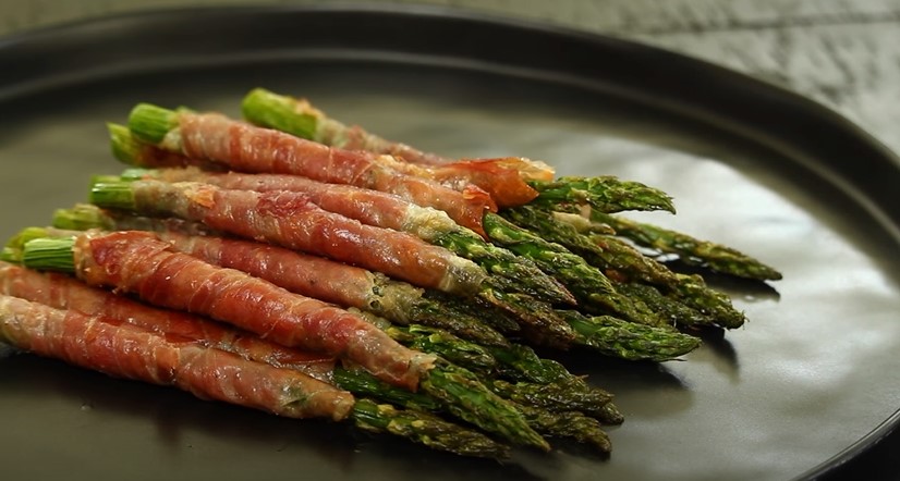 Asparagus with Ham (Espárragos Trigueros con Jamón) Recipe